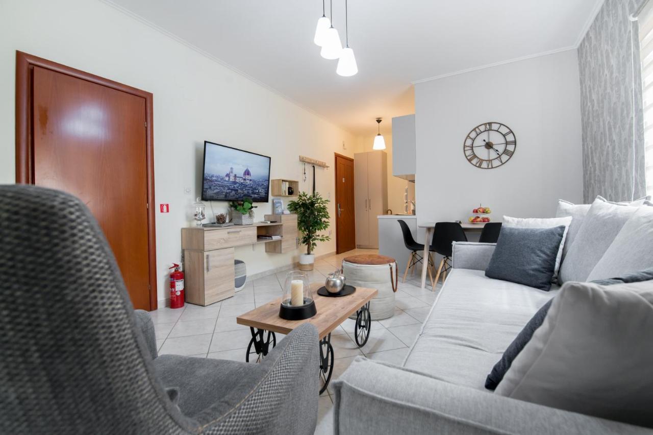 Charming Appt Apartment Preveza Exterior photo