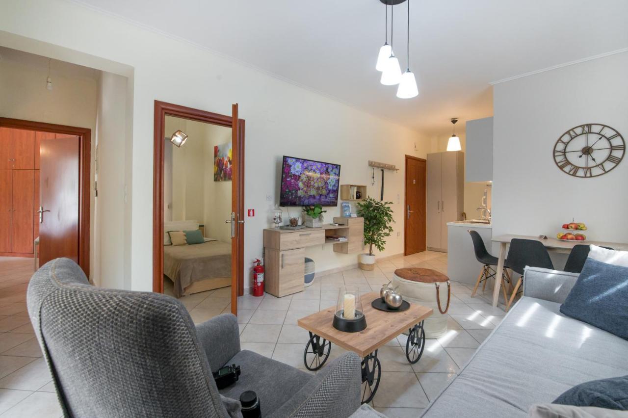 Charming Appt Apartment Preveza Exterior photo